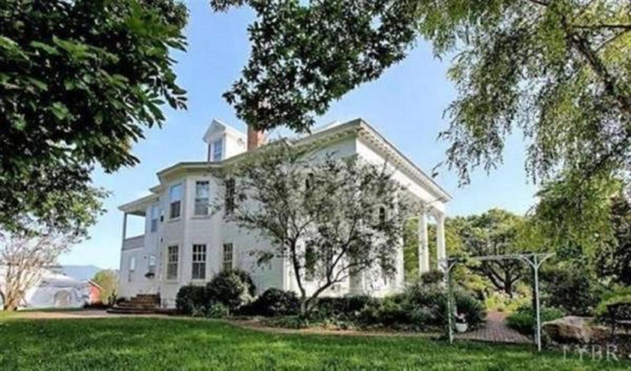 Winridge Manor Bed And Breakfast Madison Heights Εξωτερικό φωτογραφία