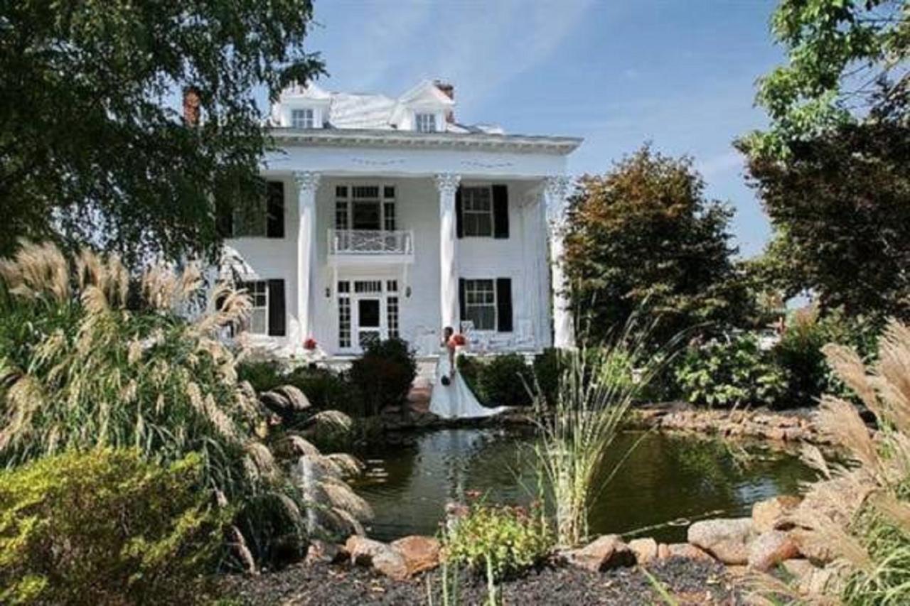 Winridge Manor Bed And Breakfast Madison Heights Εξωτερικό φωτογραφία