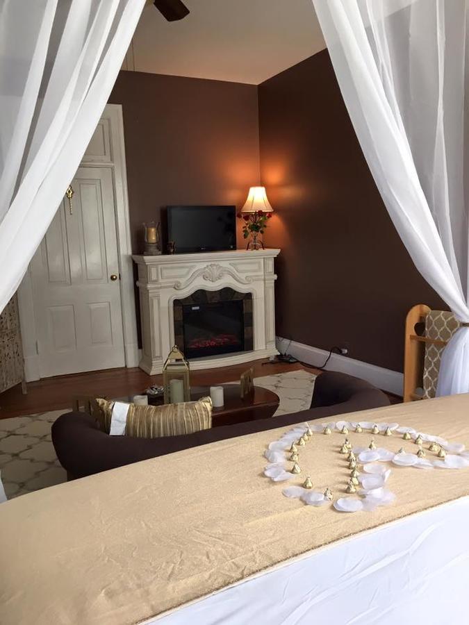 Winridge Manor Bed And Breakfast Madison Heights Εξωτερικό φωτογραφία